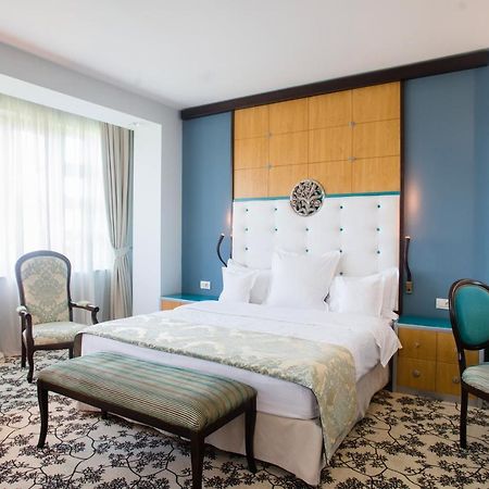 فندق بوتيكي وسبا بلايادا ياش المظهر الخارجي الصورة A bedroom at the hotel