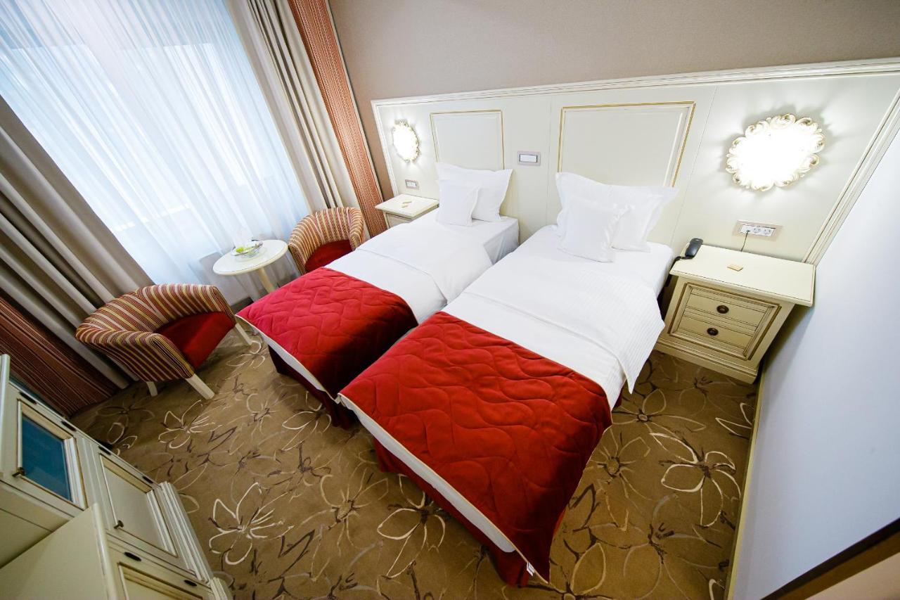 فندق بوتيكي وسبا بلايادا ياش المظهر الخارجي الصورة A room at the hotel