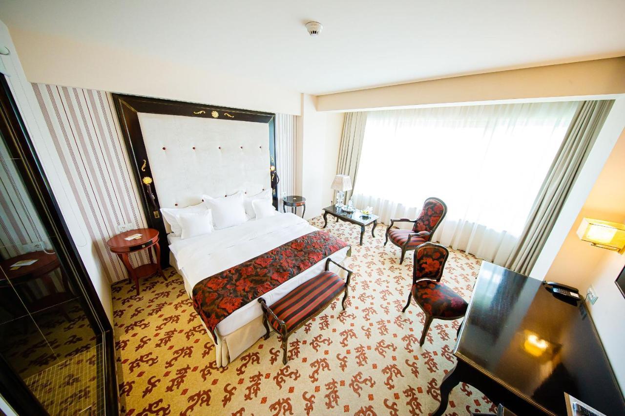 فندق بوتيكي وسبا بلايادا ياش المظهر الخارجي الصورة A room at the hotel