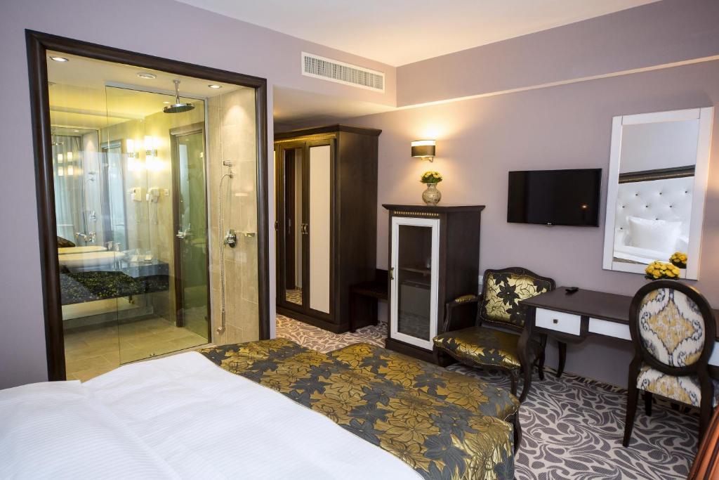 فندق بوتيكي وسبا بلايادا ياش الغرفة الصورة A room at the hotel